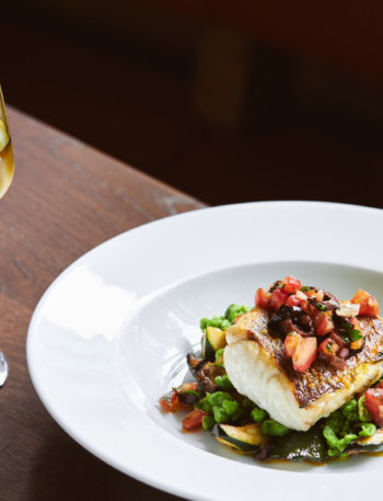 Conheça quais vinhos combinam com peixes