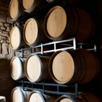 Entenda como o envelhecimento em barril transforma o vinho