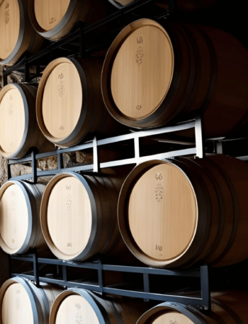Entenda como o envelhecimento em barril transforma o vinho